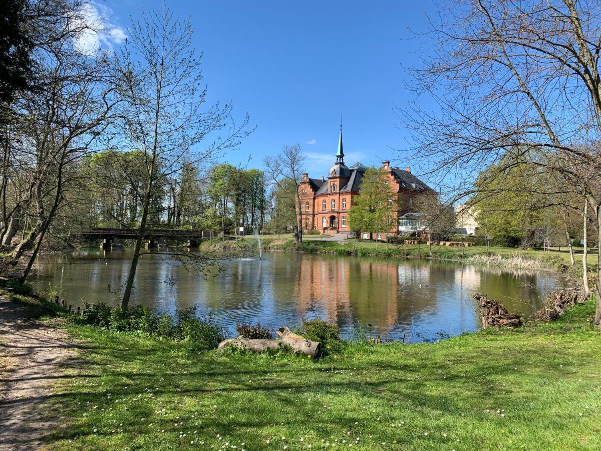 Seelund - Meeresrauschen Lauschen - Ruhiges Sonniges Apartment Mit Garten Und Terrasse Nahe Strand Und Ostsee Schönhagen Exterior foto